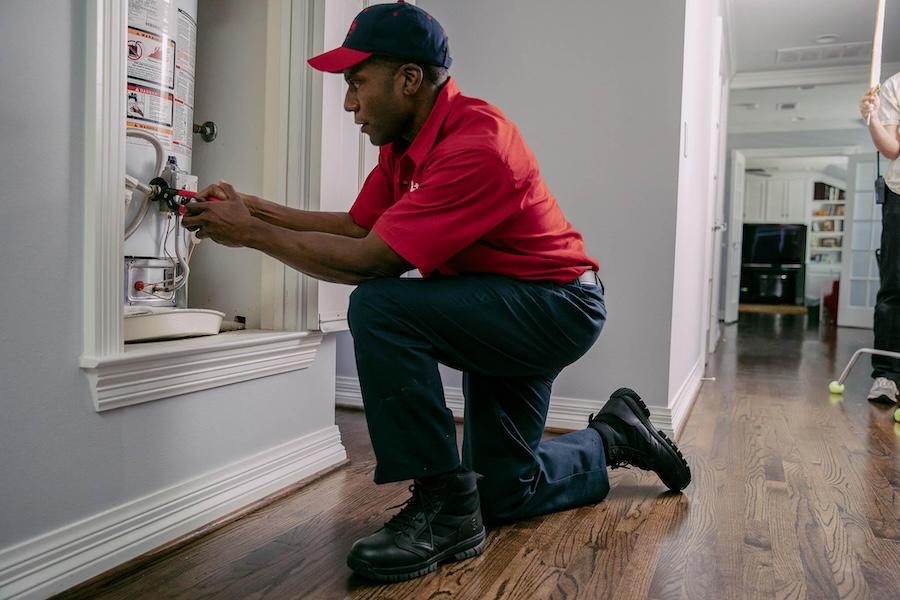 What Plumbers Check When Repairing a Water Heater